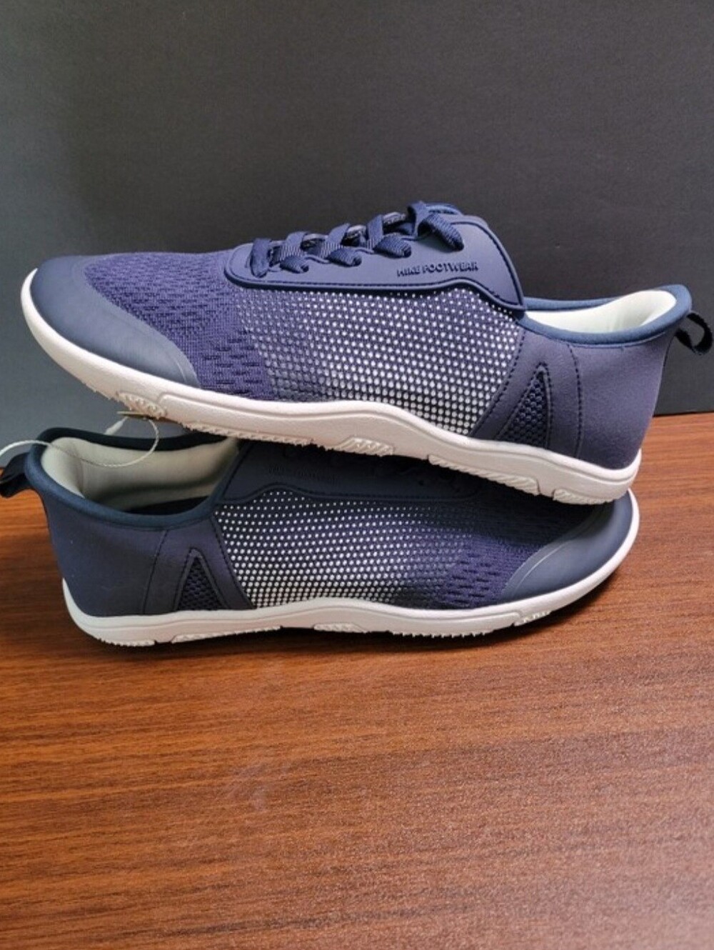 HF Hike Foot Sneakers – Navy Blue – Women’s 9/9.5 | Men’s 7/7.5 – New with Tags